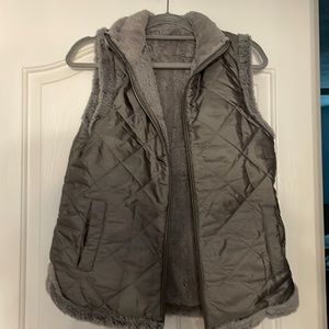 Size small vest. Like new.